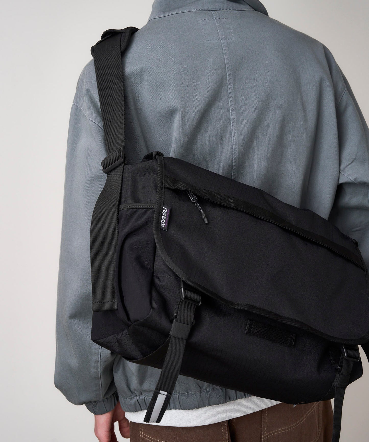 Gramicci Messenger Bag Black