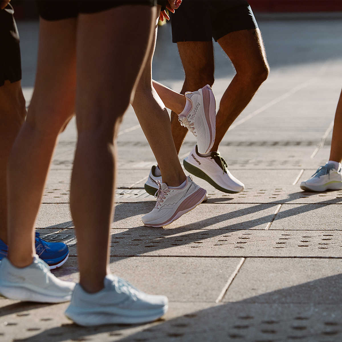 Saucony Women's Hurricane 24 Cloud/Bloom