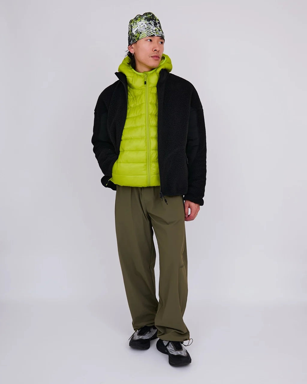 Mellow Clo Expedition Fleece Sweater Black