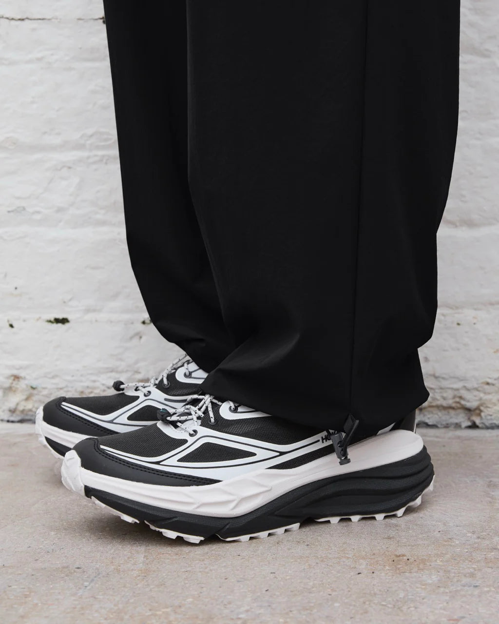 Mellow Clo Everyday Nylon Stretch Trouser Black